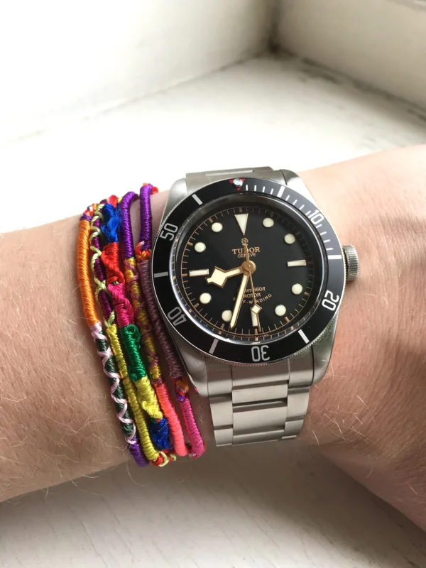Clearance Watch Wear Färgglada armband / hippiesnören