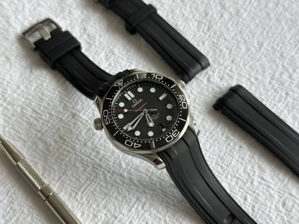 Clearance Watch Wear Gummi SMP300 – Svart